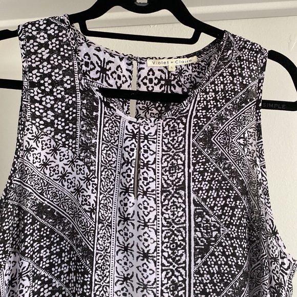 Violet + Claire Tank (L) - Picture 3 of 6